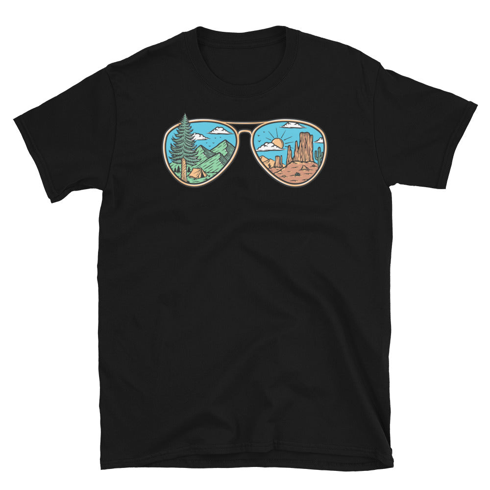 montañas y desiertos en anteojos Fit Unisex Softstyle Camiseta